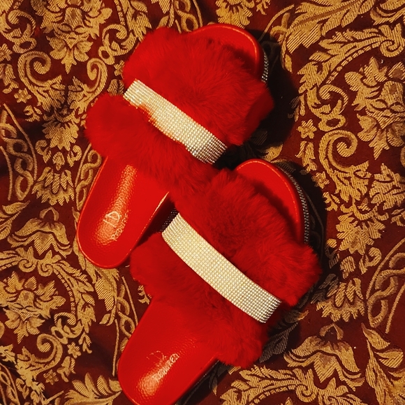 Slides - Picture 1 of 2